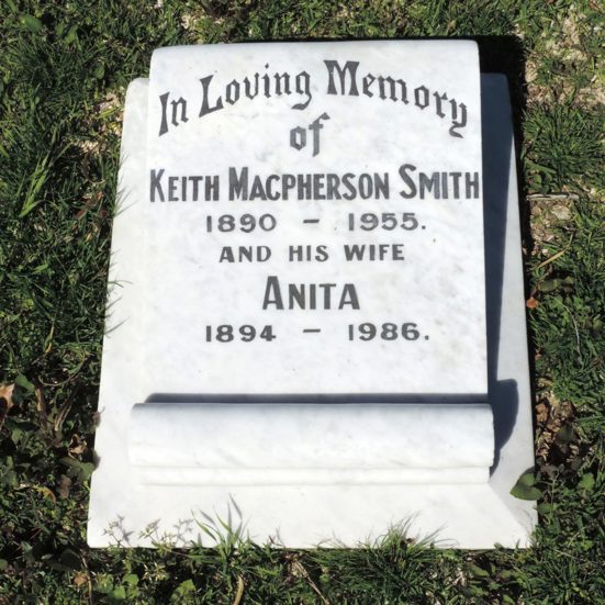 Sir Keith Smith head stone