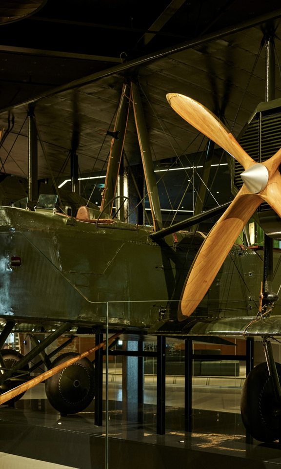  Vickers Vimy 