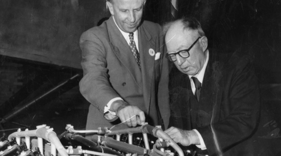 two men working on the Vickers Vimy