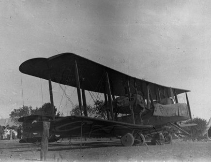 Black and white photo of the vimy in adelaide 